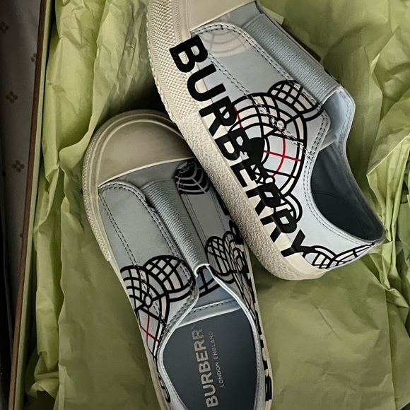 Blue Burberry Kids Sneakers - Picture 2 of 4